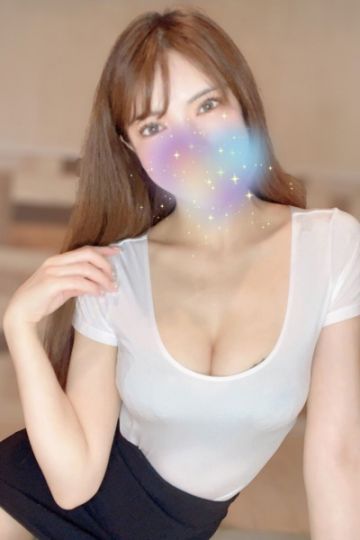 新川　ゆみ