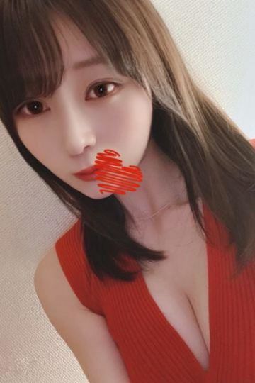 茜まゆ