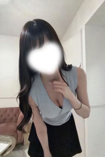 春川ひなの