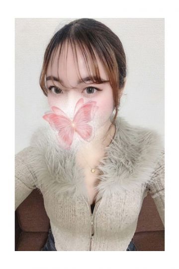 芹沢えれな