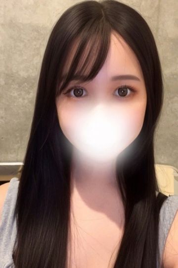 三吉まりな