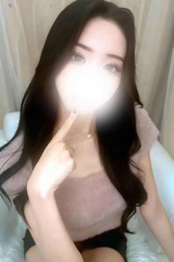 新戸あざみ