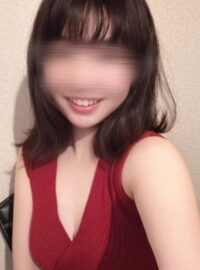 菅谷ななこ