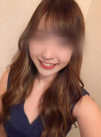 神崎　みいな