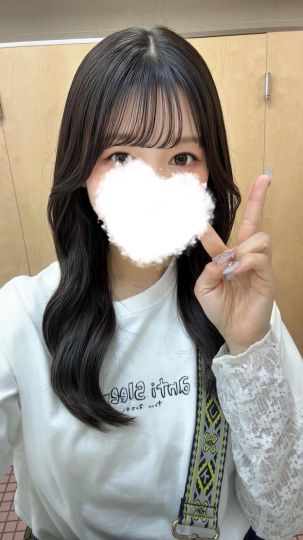 小羽ひな