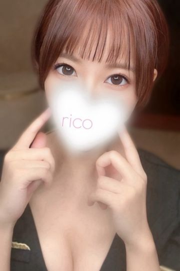 日向 りこ