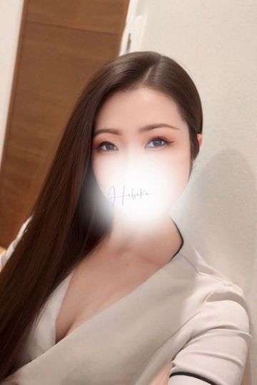 愛川　ひびき