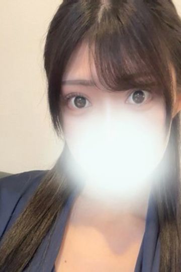 三上ももな