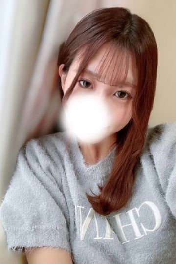 葉月ななか