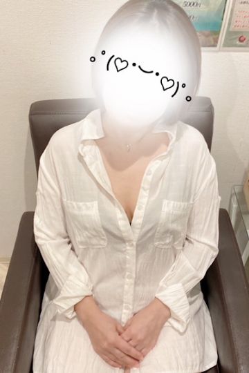 八木まみ