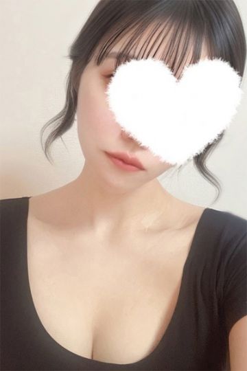 青山かりな