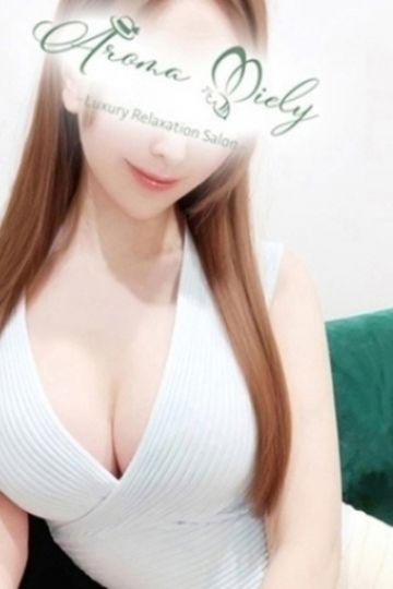 美咲レオナ