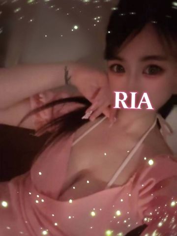 新人りあ
