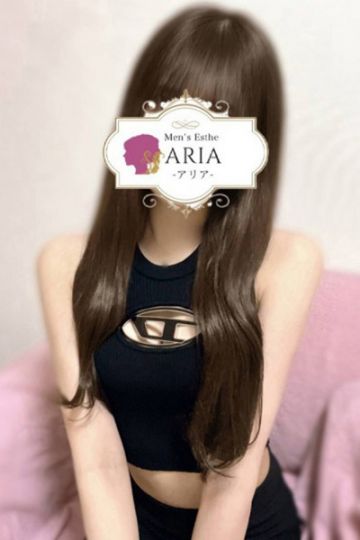 烏める