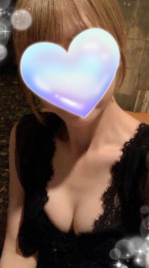 深見あみ