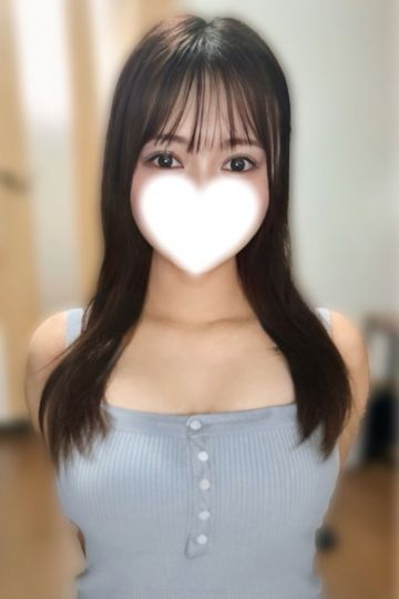 朝妃りあ