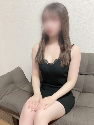 芹沢まほ