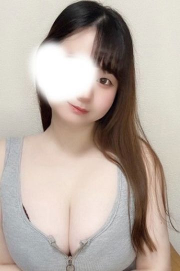 板倉ろあ