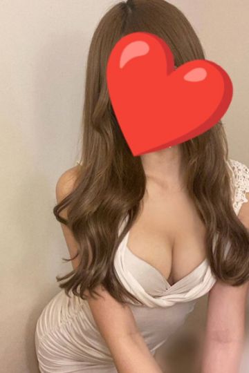 愛沢ゆうな