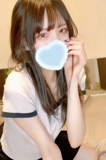 ゆりな