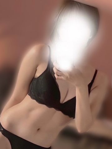 つき