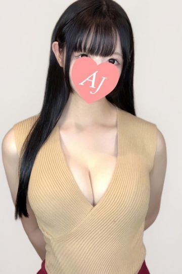 白川 ゆあ