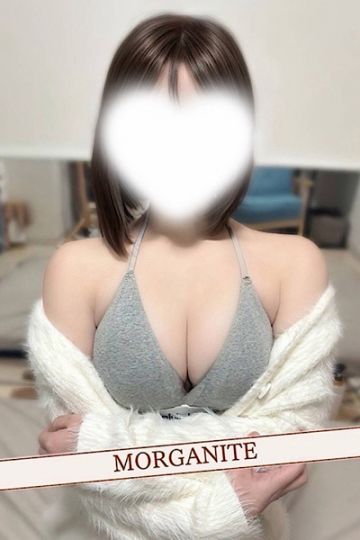 秋葉まゆ