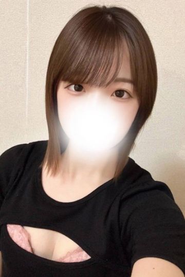愛沢みこ