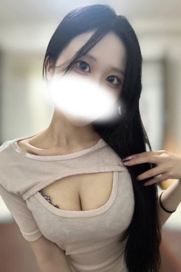 黒瀧 めみ