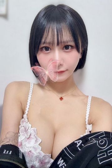 高畠ももか