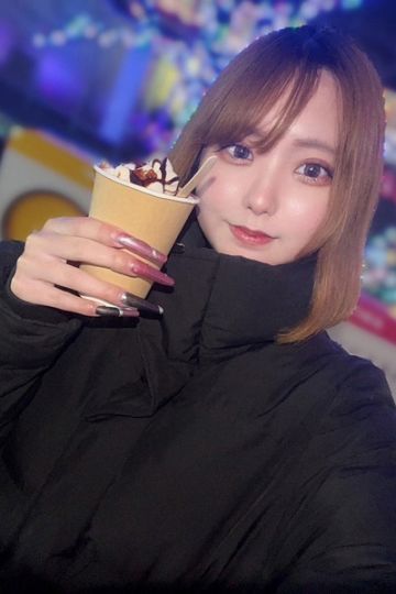 愛沢ありさ