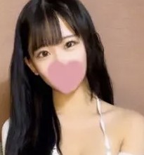 山田まなか