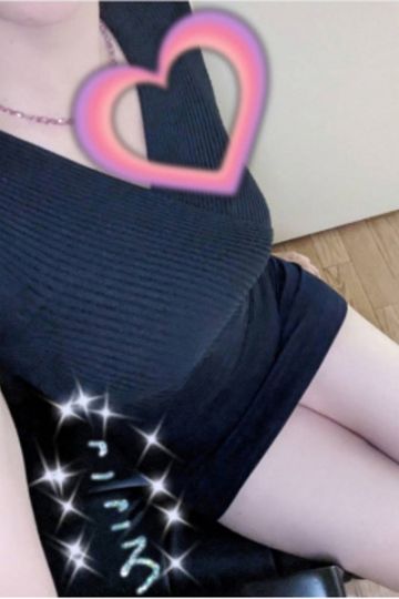 新倉こころ