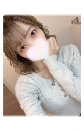 優木ここな