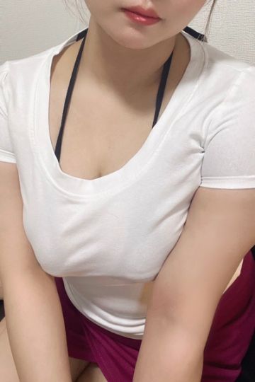 小鳥遊あみ