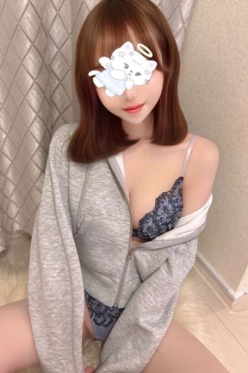 櫻井ひな