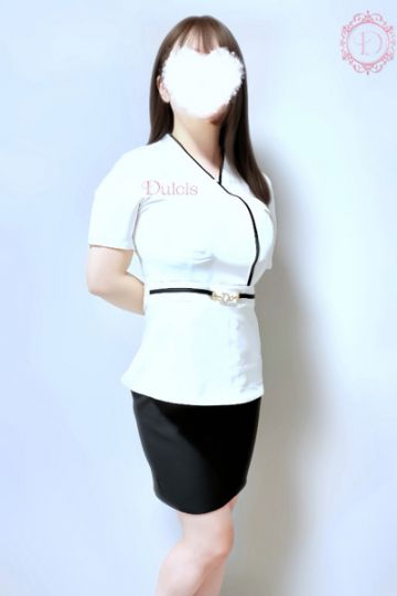 山本ひな