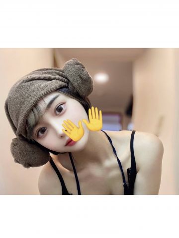 英美里（エミリ）