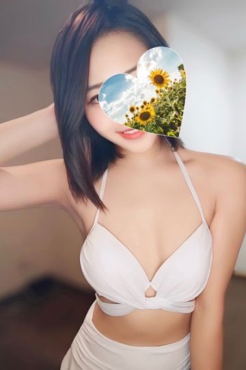 栗山あかり