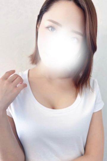 八木まい