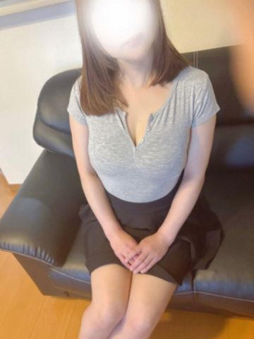 綾瀬　ひなの