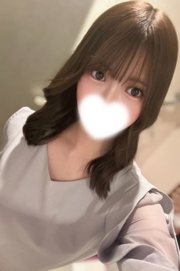 綾瀬　くるみ
