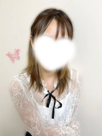 凪桜（なぎさ）