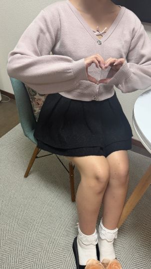 シノザキ モモカ