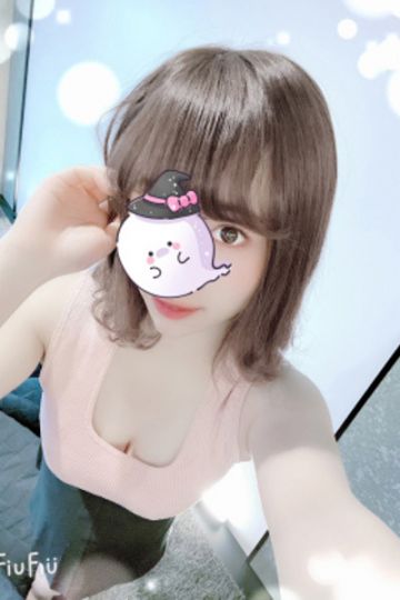 椿ひな