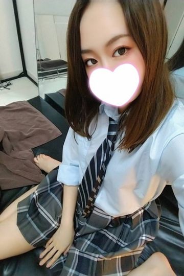 綾瀬しおり