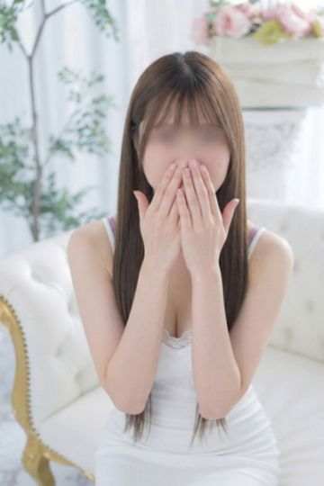 小鳥遊しおり